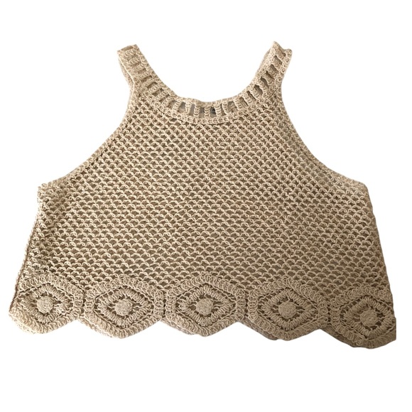 CUPSHE Beach Top Cover Crochet in Natural Colour  and Floral Detail - Picture 2 of 16